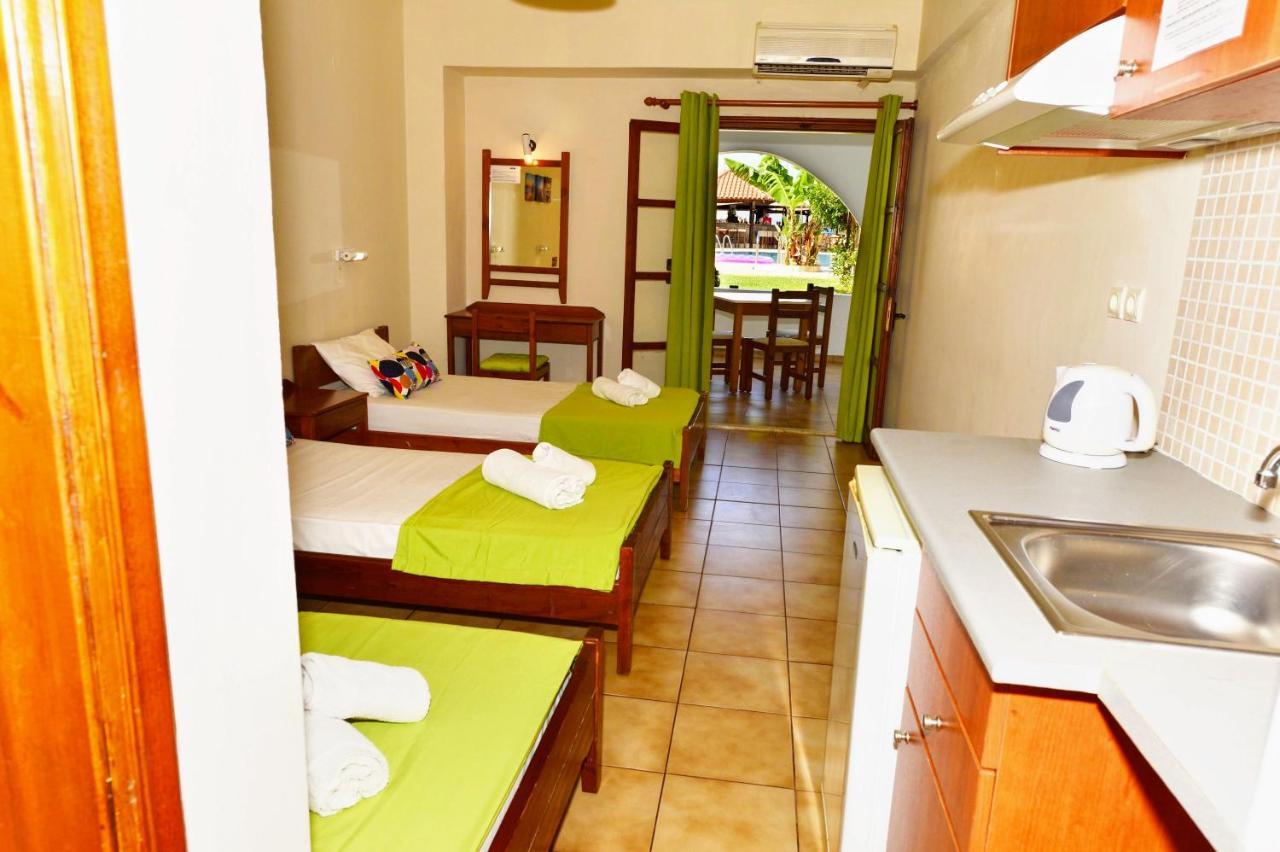 Vergas Hotel Malia Esterno foto