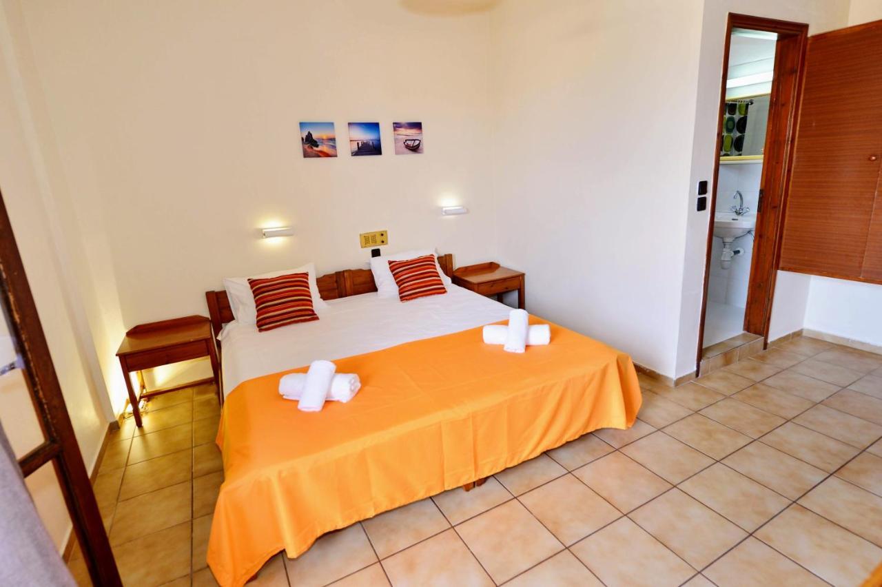 Vergas Hotel Malia Esterno foto