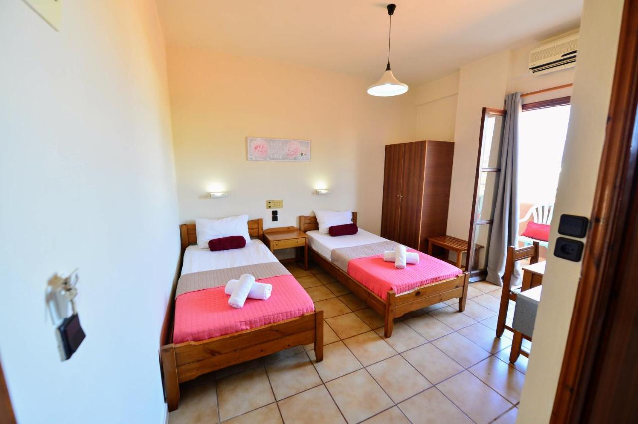 Vergas Hotel Malia Esterno foto