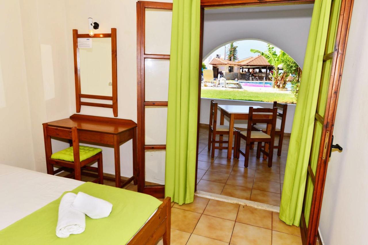 Vergas Hotel Malia Esterno foto