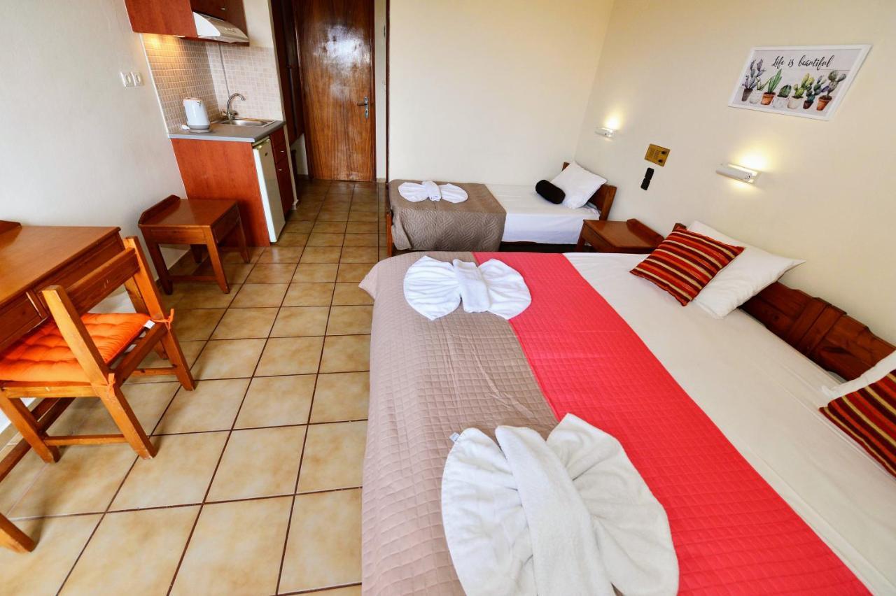 Vergas Hotel Malia Esterno foto