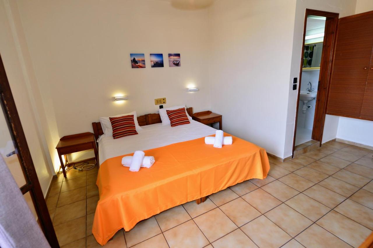 Vergas Hotel Malia Esterno foto